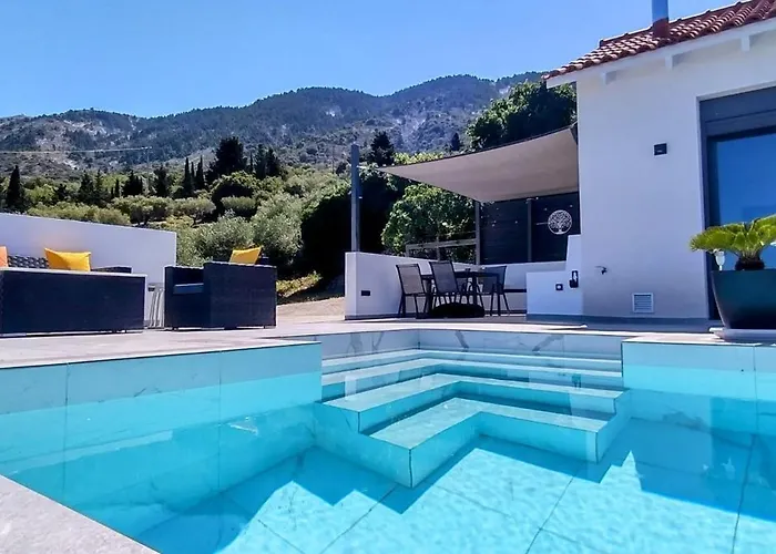 Katerina Kefalonia Vila